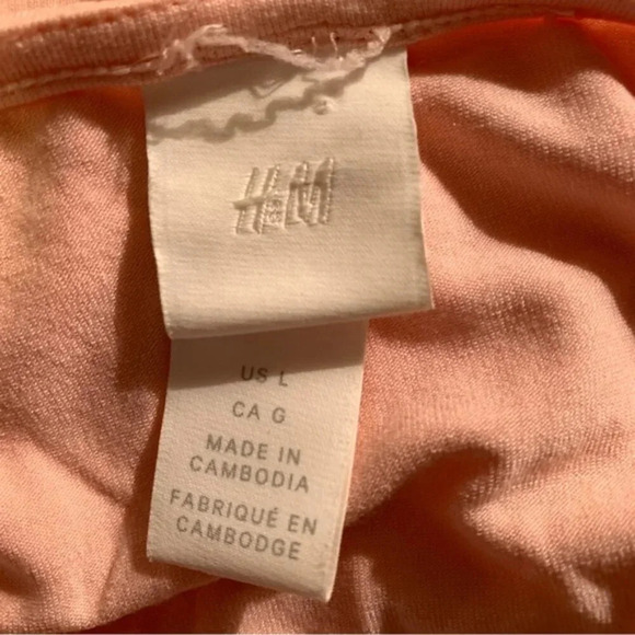 H&M Puff Sleeve Tee - Picture 7 of 7